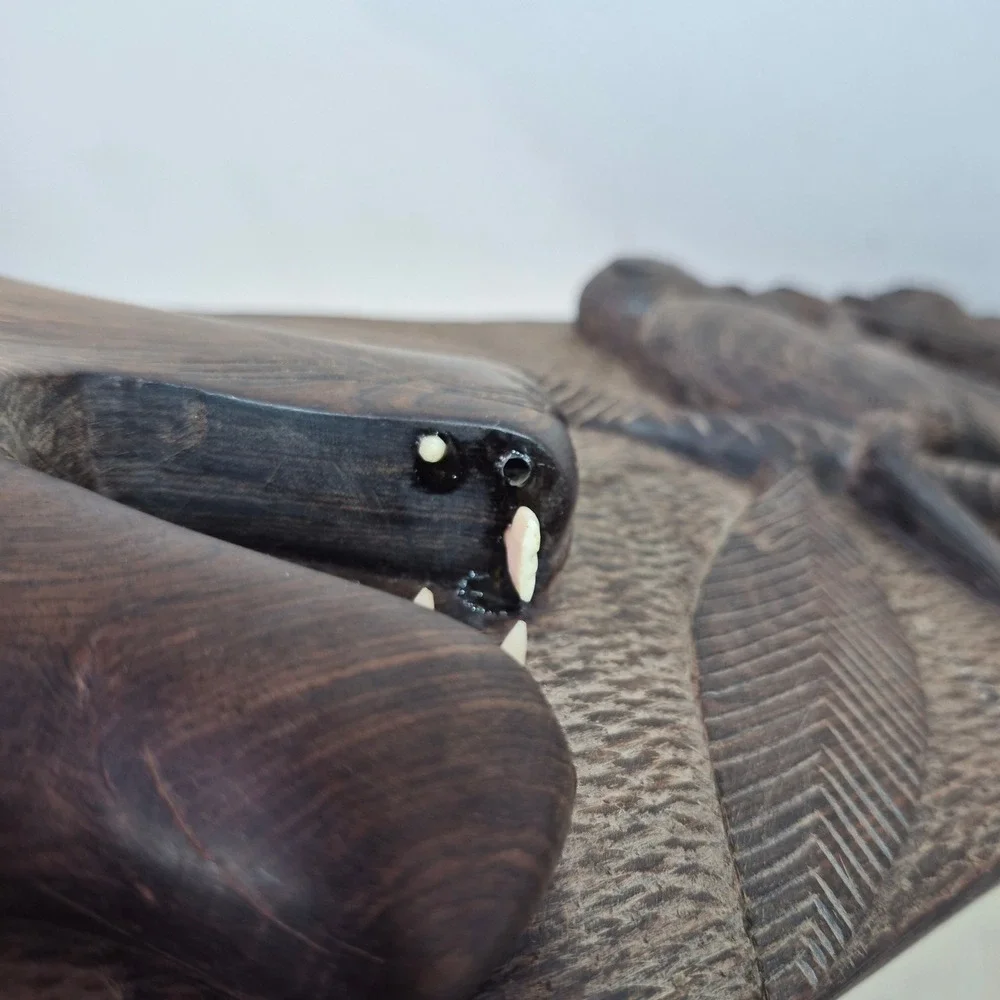 Unbranded hand carved